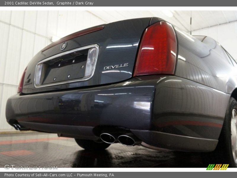 Graphite / Dark Gray 2001 Cadillac DeVille Sedan