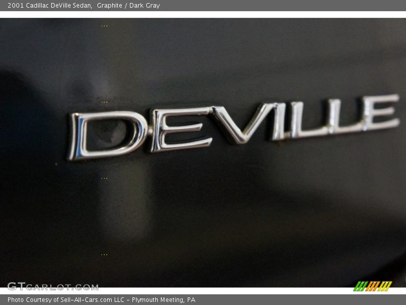 Graphite / Dark Gray 2001 Cadillac DeVille Sedan