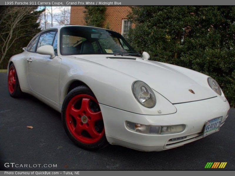 Grand Prix White / Midnight Blue 1995 Porsche 911 Carrera Coupe