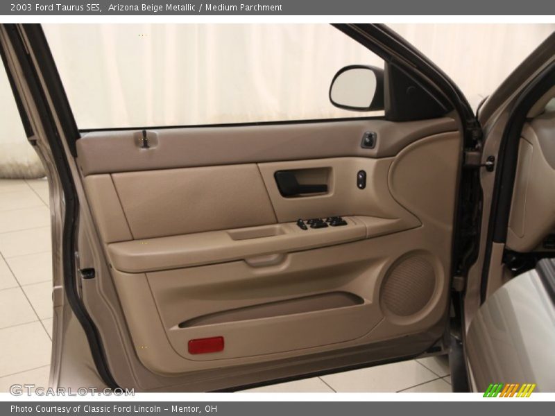 Arizona Beige Metallic / Medium Parchment 2003 Ford Taurus SES