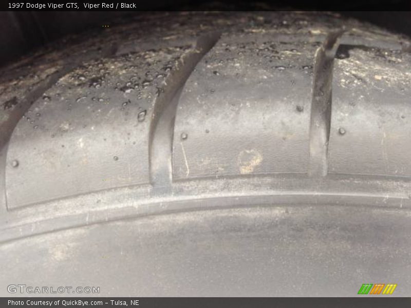Viper Red / Black 1997 Dodge Viper GTS