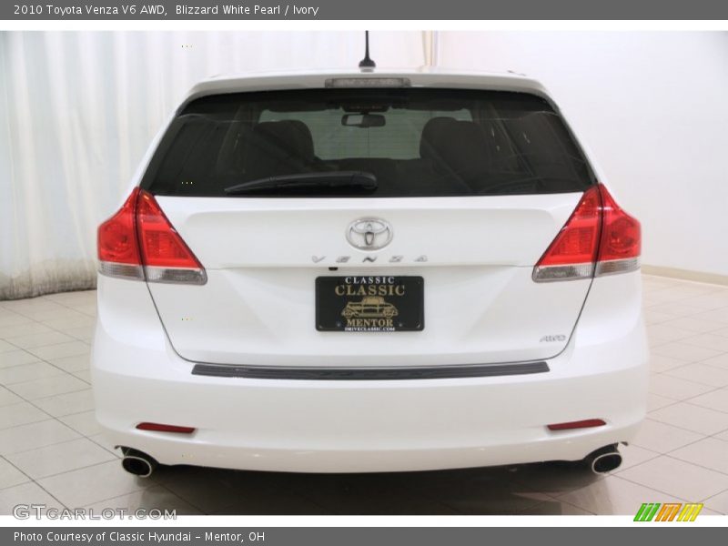 Blizzard White Pearl / Ivory 2010 Toyota Venza V6 AWD