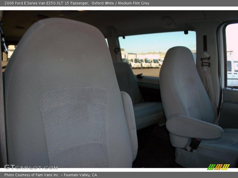 Oxford White / Medium Flint Grey 2006 Ford E Series Van E350 XLT 15 Passenger