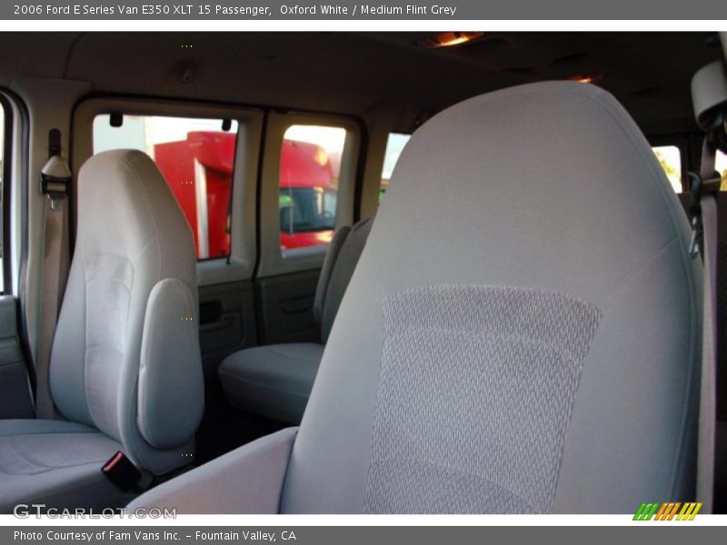 Oxford White / Medium Flint Grey 2006 Ford E Series Van E350 XLT 15 Passenger