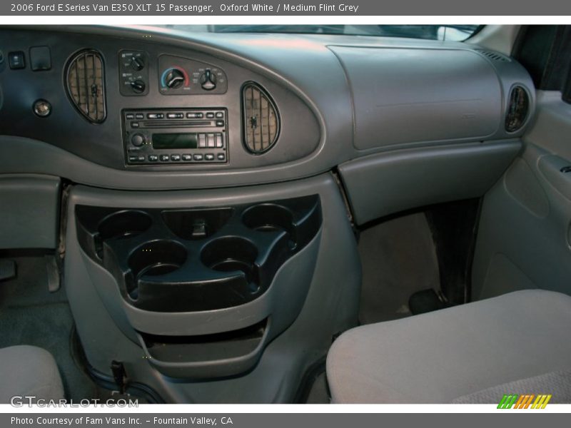 Oxford White / Medium Flint Grey 2006 Ford E Series Van E350 XLT 15 Passenger