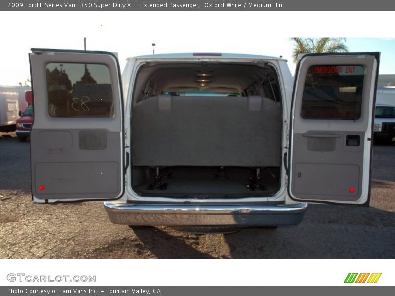 Oxford White / Medium Flint 2009 Ford E Series Van E350 Super Duty XLT Extended Passenger