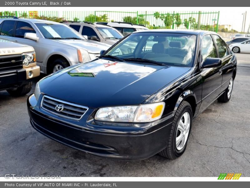 Black / Oak 2000 Toyota Camry LE