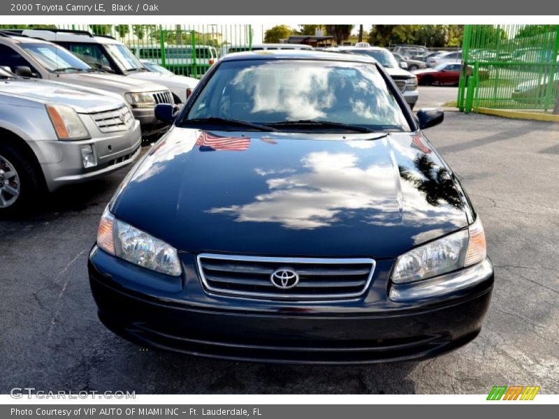 Black / Oak 2000 Toyota Camry LE