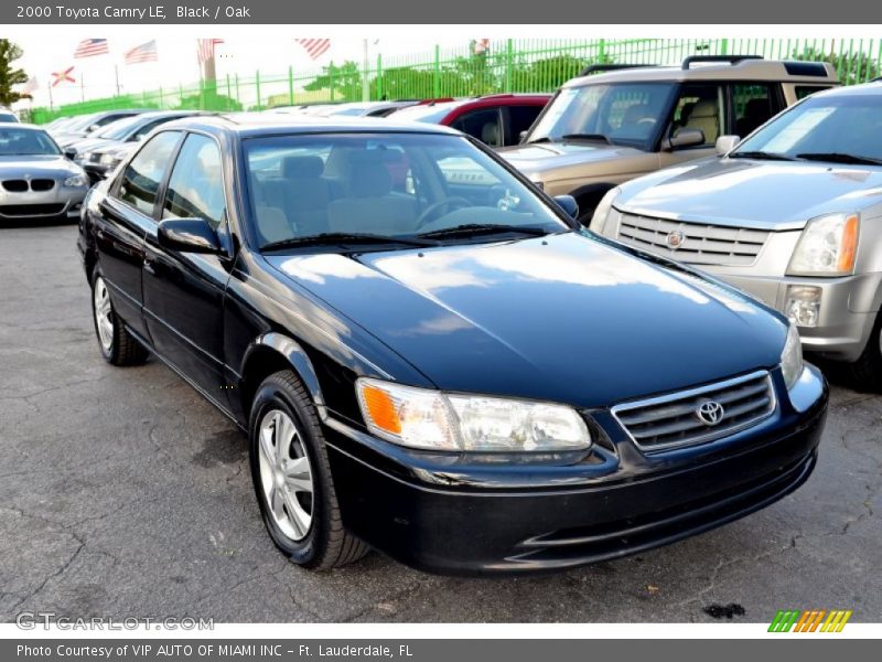 Black / Oak 2000 Toyota Camry LE