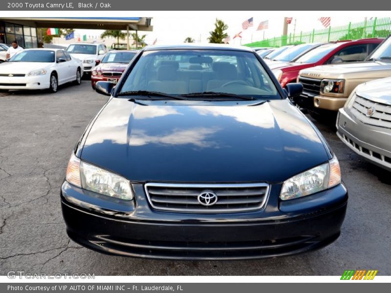 Black / Oak 2000 Toyota Camry LE