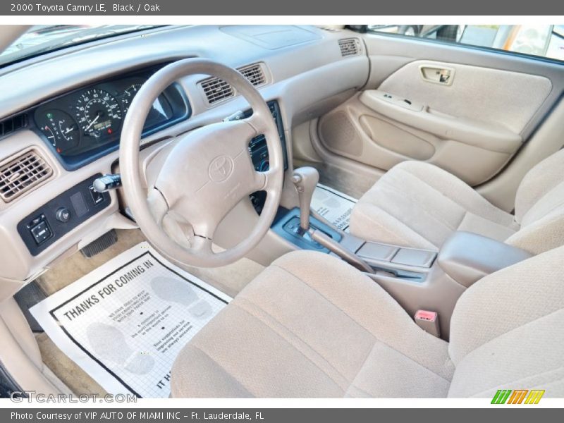 Black / Oak 2000 Toyota Camry LE