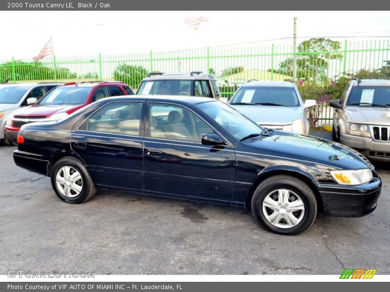 Black / Oak 2000 Toyota Camry LE
