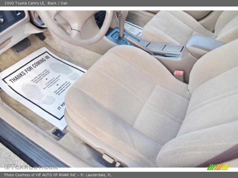 Black / Oak 2000 Toyota Camry LE