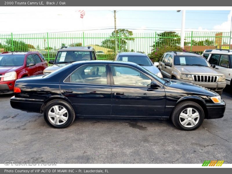 Black / Oak 2000 Toyota Camry LE