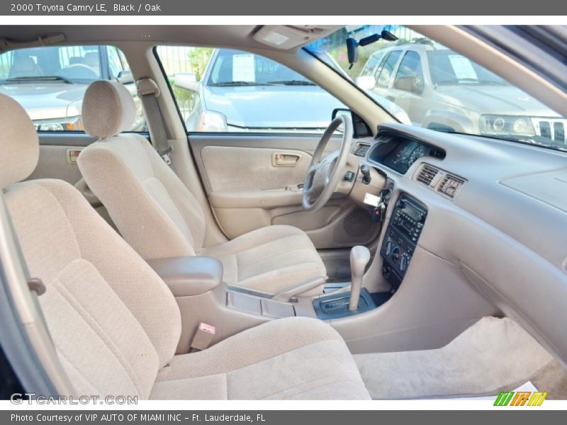 Black / Oak 2000 Toyota Camry LE