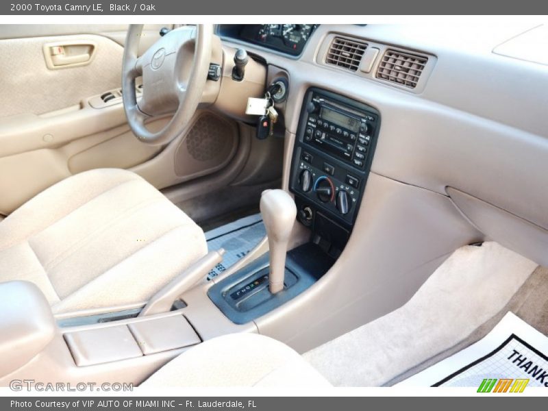 Black / Oak 2000 Toyota Camry LE