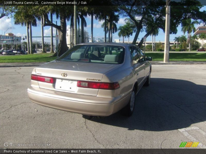 Cashmere Beige Metallic / Oak 1998 Toyota Camry LE
