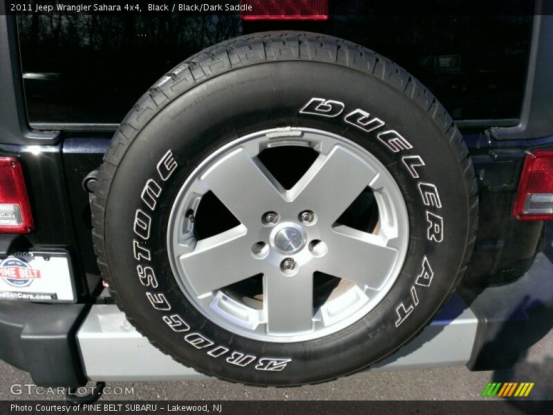 Black / Black/Dark Saddle 2011 Jeep Wrangler Sahara 4x4