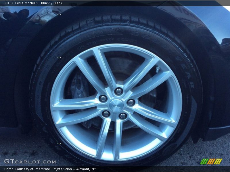  2013 Model S  Wheel