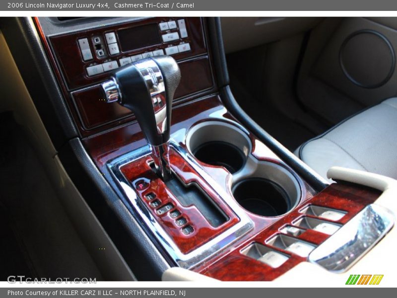 Cashmere Tri-Coat / Camel 2006 Lincoln Navigator Luxury 4x4
