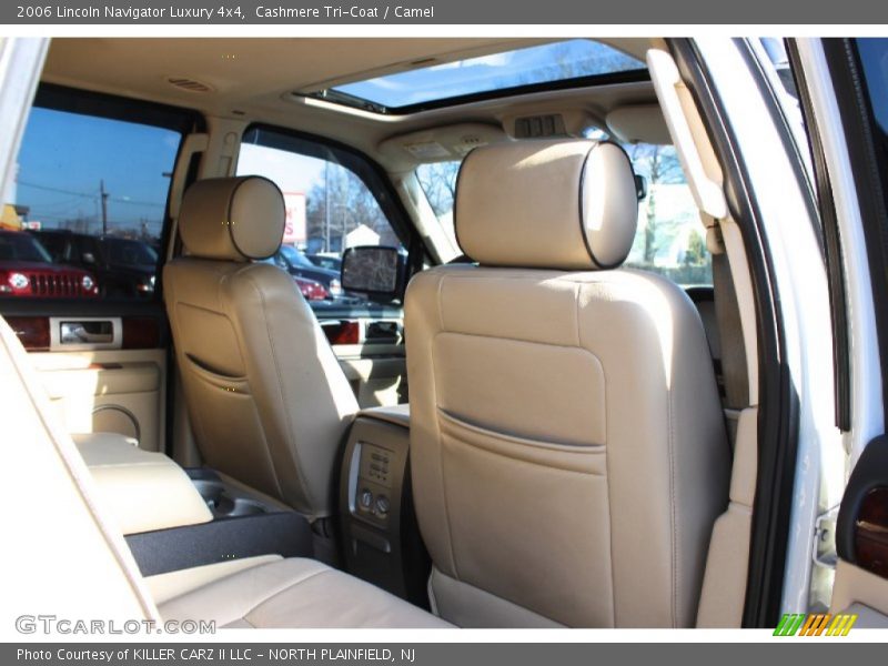 Cashmere Tri-Coat / Camel 2006 Lincoln Navigator Luxury 4x4