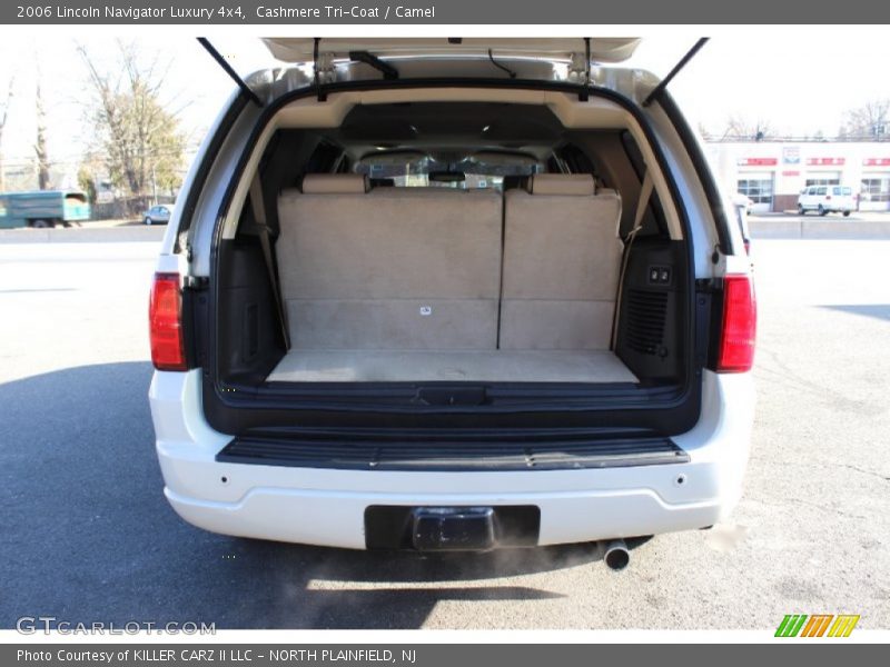 Cashmere Tri-Coat / Camel 2006 Lincoln Navigator Luxury 4x4