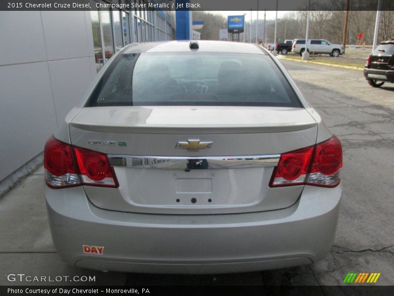 Champagne Silver Metallic / Jet Black 2015 Chevrolet Cruze Diesel