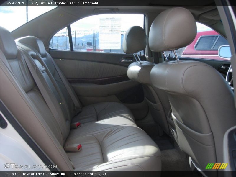 White Diamond Pearl / Parchment 1999 Acura TL 3.2