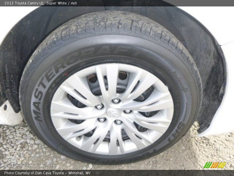 Super White / Ash 2013 Toyota Camry LE