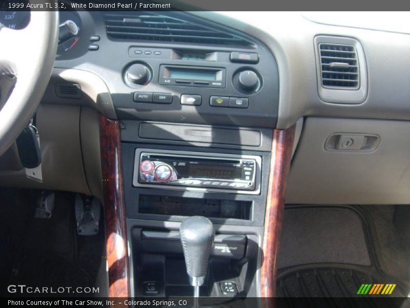 White Diamond Pearl / Parchment 1999 Acura TL 3.2