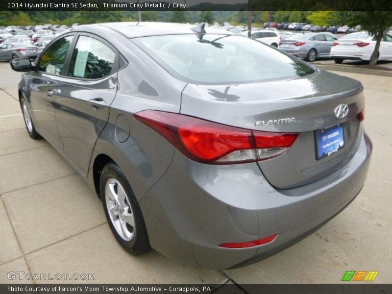 Titanium Gray Metallic / Gray 2014 Hyundai Elantra SE Sedan