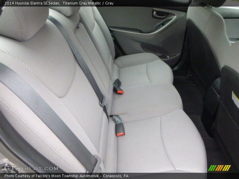 Titanium Gray Metallic / Gray 2014 Hyundai Elantra SE Sedan