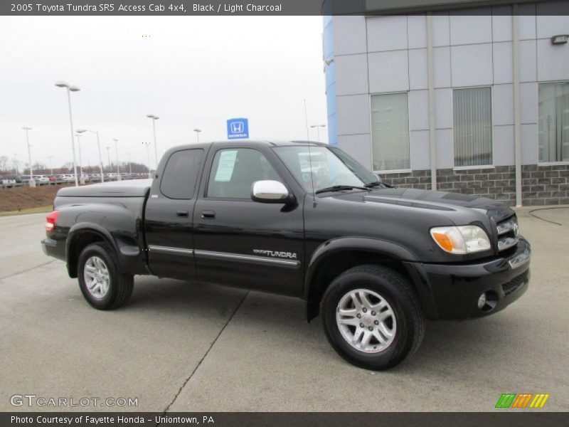 Front 3/4 View of 2005 Tundra SR5 Access Cab 4x4