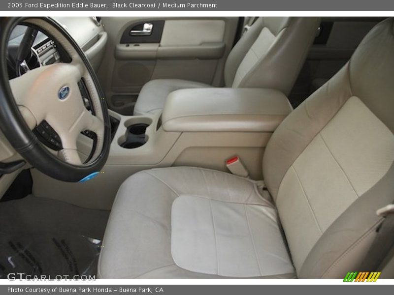 Black Clearcoat / Medium Parchment 2005 Ford Expedition Eddie Bauer