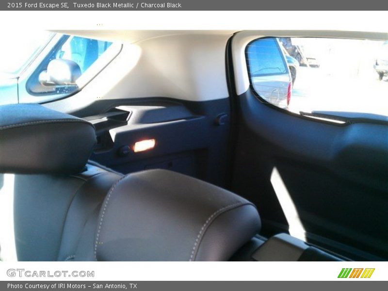 Tuxedo Black Metallic / Charcoal Black 2015 Ford Escape SE