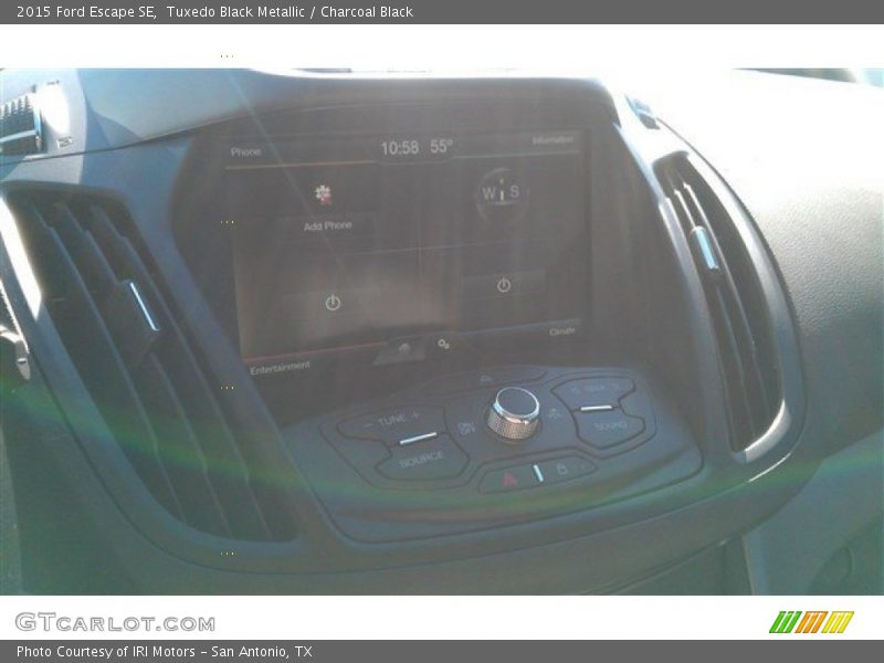 Tuxedo Black Metallic / Charcoal Black 2015 Ford Escape SE