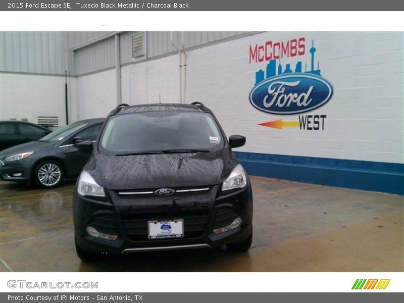 Tuxedo Black Metallic / Charcoal Black 2015 Ford Escape SE