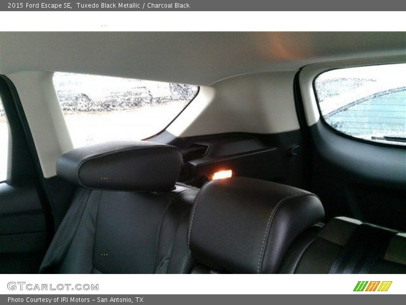 Tuxedo Black Metallic / Charcoal Black 2015 Ford Escape SE