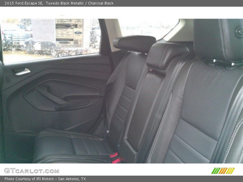 Tuxedo Black Metallic / Charcoal Black 2015 Ford Escape SE