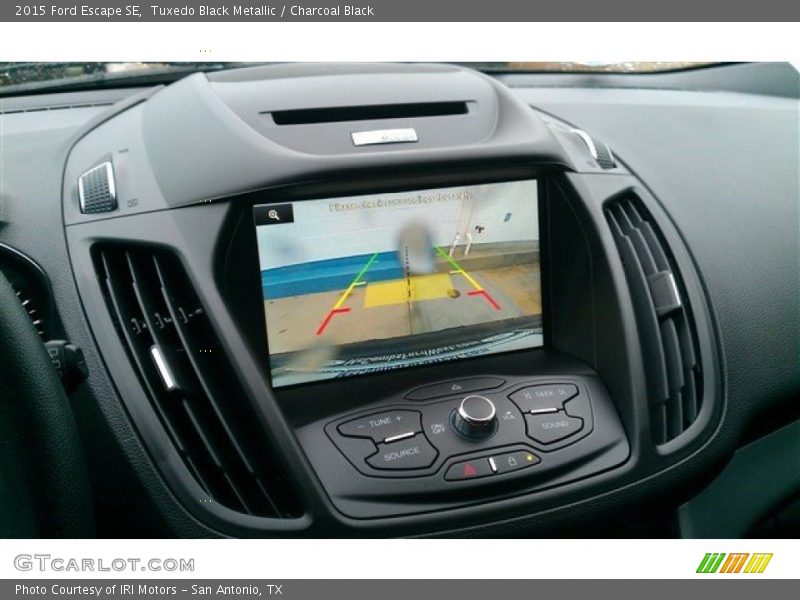 Tuxedo Black Metallic / Charcoal Black 2015 Ford Escape SE