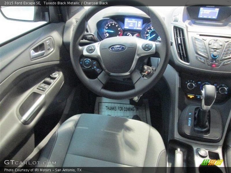 Tuxedo Black Metallic / Charcoal Black 2015 Ford Escape SE