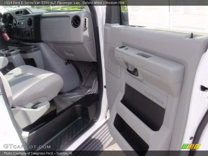 Oxford White / Medium Flint 2014 Ford E-Series Van E350 XLT Passenger Van