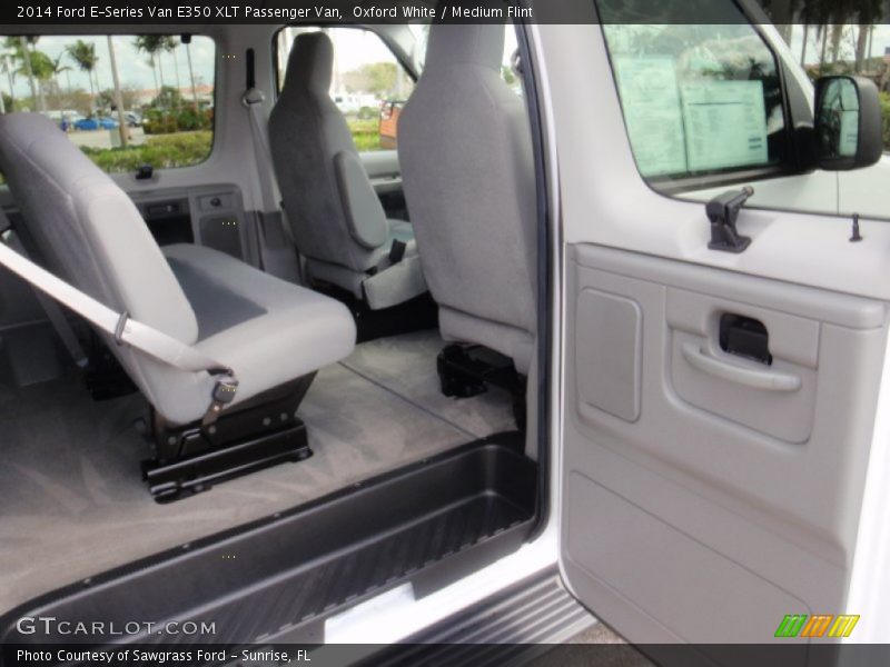 Oxford White / Medium Flint 2014 Ford E-Series Van E350 XLT Passenger Van