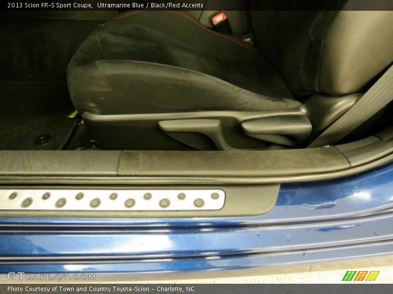 Ultramarine Blue / Black/Red Accents 2013 Scion FR-S Sport Coupe