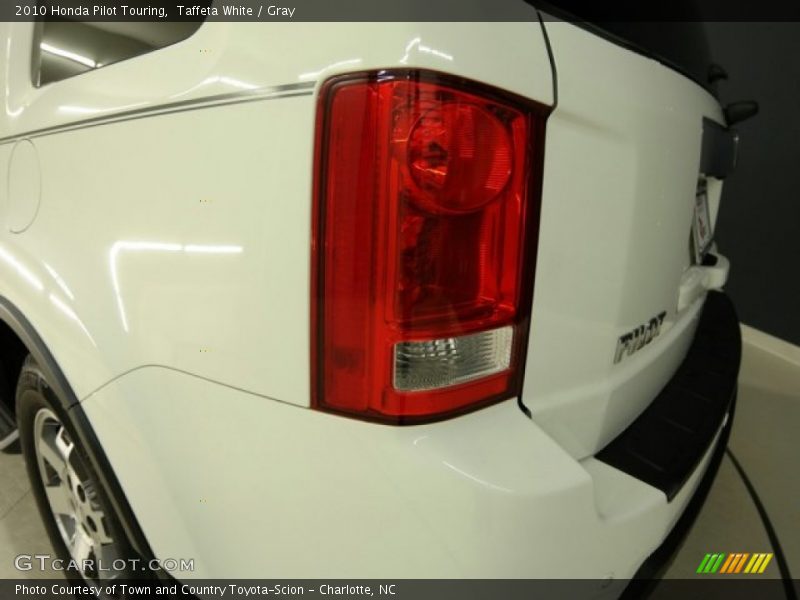 Taffeta White / Gray 2010 Honda Pilot Touring