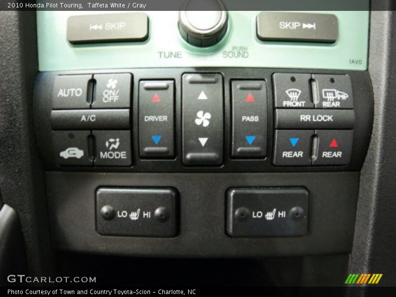 Taffeta White / Gray 2010 Honda Pilot Touring