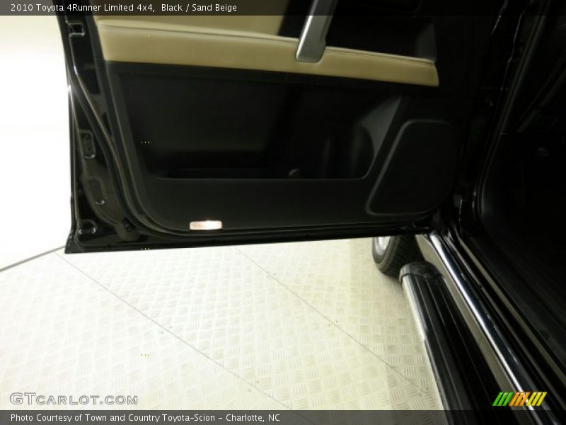Black / Sand Beige 2010 Toyota 4Runner Limited 4x4