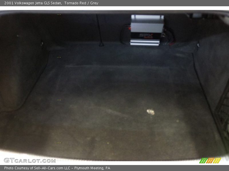 Tornado Red / Grey 2001 Volkswagen Jetta GLS Sedan