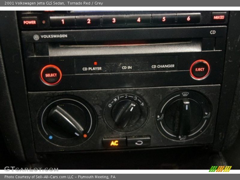 Tornado Red / Grey 2001 Volkswagen Jetta GLS Sedan