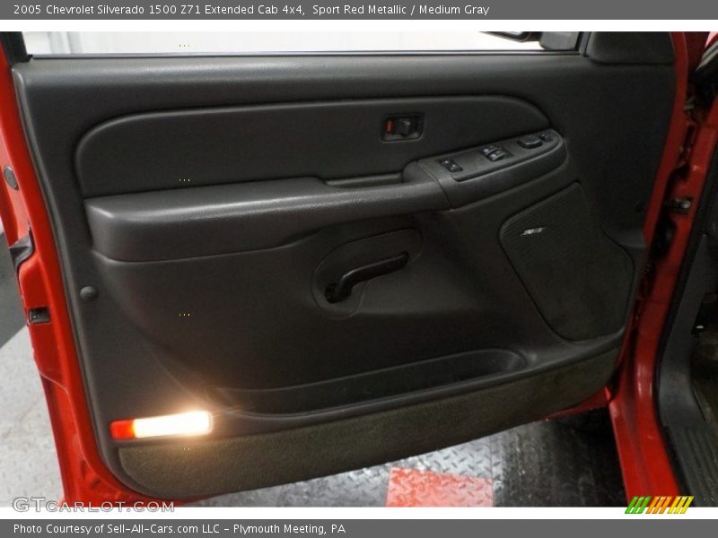 Sport Red Metallic / Medium Gray 2005 Chevrolet Silverado 1500 Z71 Extended Cab 4x4